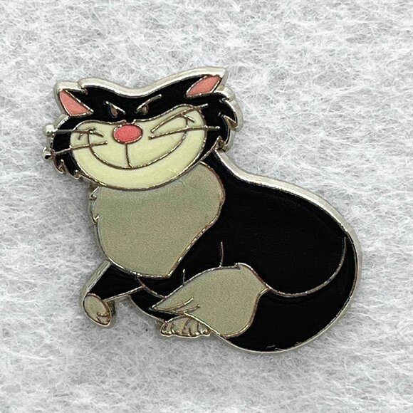 🔮‎ 5/$25 Disney Cinderella Lucifer Pin - Picture 1 of 2